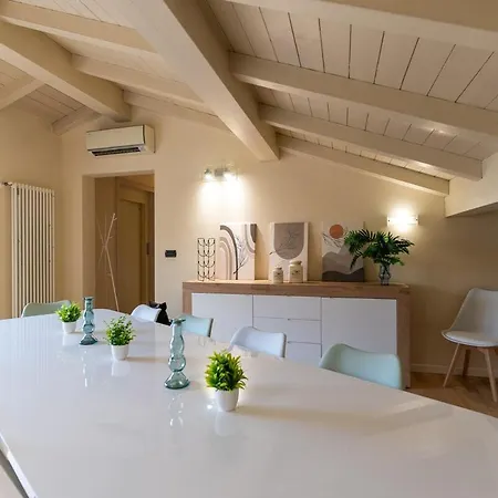 Bolognacentro 9 People Loft Private Lift&terrace * Bologna