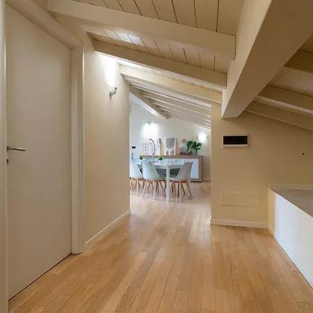 Bolognacentro 9 People Loft Private Lift&terrace Appartamento