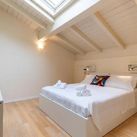 Bolognacentro 9 People Loft Private Lift And Terrace Bolonia