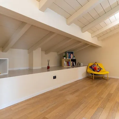 Bolognacentro 9 People Loft Private Lift And Terrace Apartment Bologna