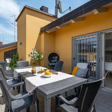Bolognacentro 9 People Loft Private Lift And Terrace *