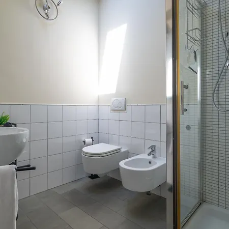 Apartment Bolognacentro 9 People Loft Private Lift And Terrace Bologna