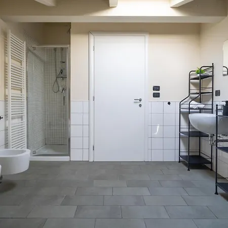 Bolognacentro 9 People Loft Private Lift And Terrace Apartment