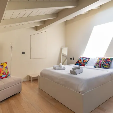 Apartment Bolognacentro 9 People Loft Private Lift And Terrace *
