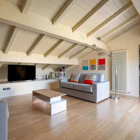 Apartment Bolognacentro 9 People Loft Private Lift And Terrace