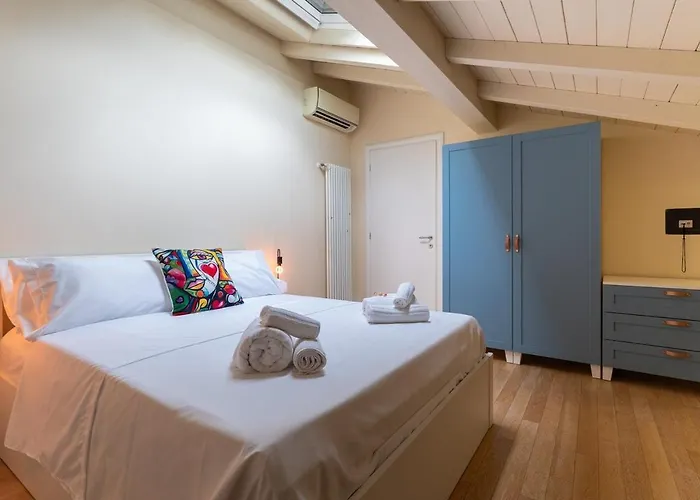 Bolognacentro 9 People Loft Private Lift And Terrace Apartament *