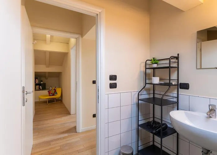 Apartament Bolognacentro 9 People Loft Private Lift And Terrace Bolonia