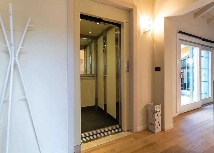 Bolognacentro 9 People Loft Private Lift And Terrace Bolonia