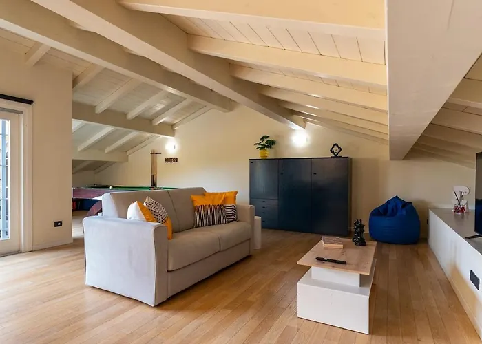 Lägenhet Bolognacentro 9 People Loft Private Lift And Terrace